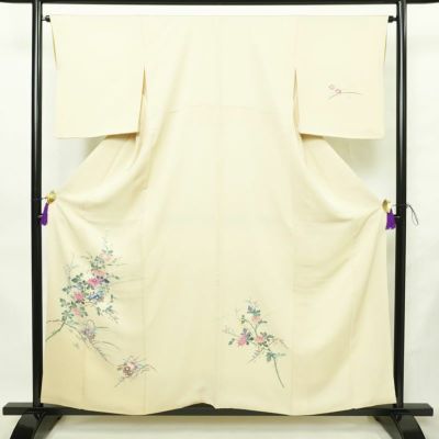 付け下げ 良品 縮緬 正絹 花柄 袷仕立て 身丈157cm 裄丈64.5cm リサイクル着物 着物 入学式 卒業式 七五三 お宮参り フォーマル 上品 クリーム