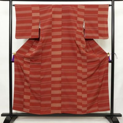 小紋 縮緬 総柄 正絹 チェック・格子柄 袷仕立て 身丈155.5cm 裄丈64cm リサイクル着物 着物 小豆・エンジ