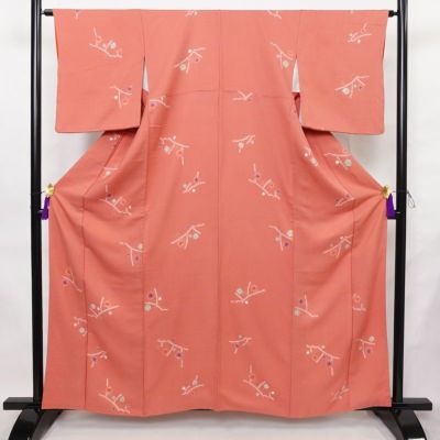 小紋 良品 綸子 絞り 飛び柄 正絹 木の葉・植物柄 袷仕立て 身丈161cm 裄丈64cm リサイクル着物 着物 ピンク