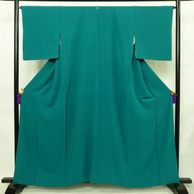 色無地 縮緬 一つ紋付き 正絹 無地 袷仕立て 身丈159cm 裄丈66cm リサイクル着物 着物 お茶会 フォーマル ゆったりサイズ 幅広 緑・うぐいす色