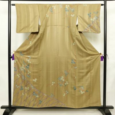 訪問着 美品 しつけ糸付き 正絹 木の葉・植物柄 袷仕立て 身丈156.5cm 裄丈62.5cm リサイクル着物 着物 入学式 卒業式 七五三 お宮参り フォーマル 黄・黄土色