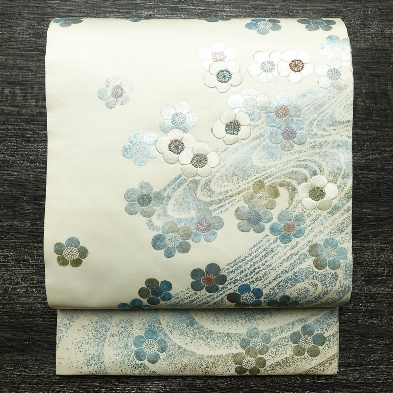 名古屋帯 太鼓柄 正絹 花柄 通し仕立て なごや帯 リサイクル帯 帯 刺繍 箔 白