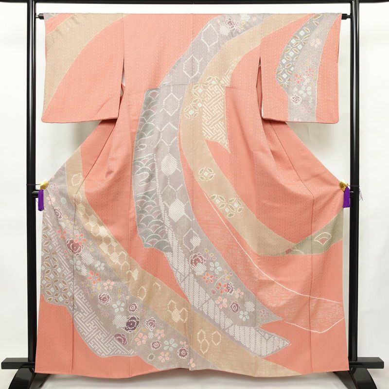 訪問着 良品 絞り 正絹 古典柄 袷仕立て 身丈161cm 裄丈64.5cm リサイクル着物 着物 金彩 入学式 卒業式 お宮参り フォーマル ピンク